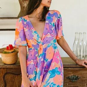 Cupshe Christa Plunge Bell Sleeve Fitted Waisted Short A-Shape Dress LARGE